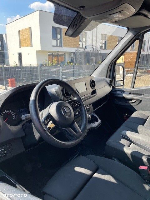 Mercedes-Benz Sprinter - 7