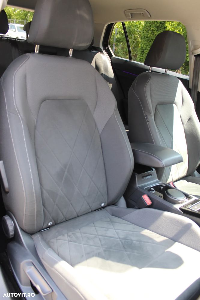 Volkswagen Golf 1.5 TSI ACT Style - 30