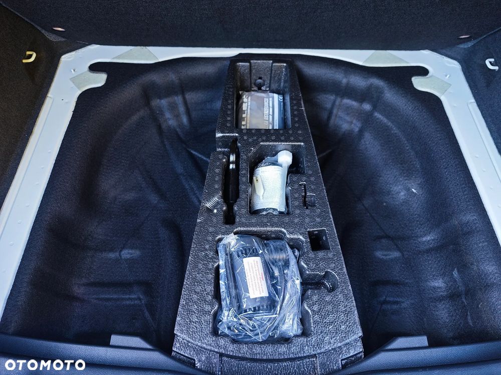 Skoda Karoq 1.5 TSI ACT Selection DSG - 31