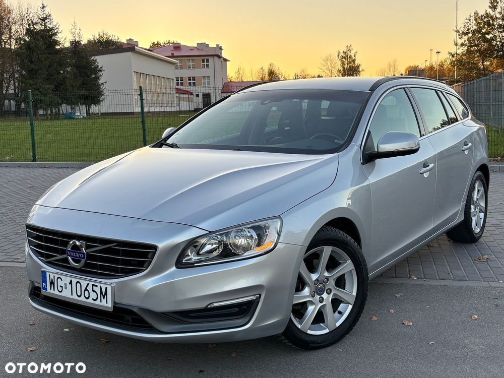 Volvo V60 D4 Geartronic Momentum - 3