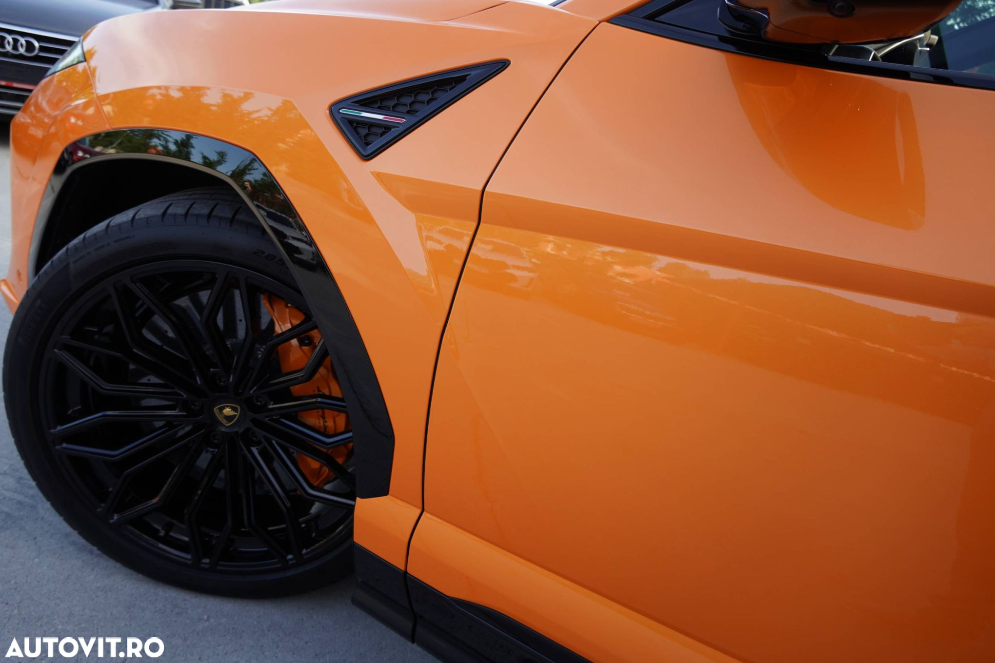 Lamborghini URUS - 8