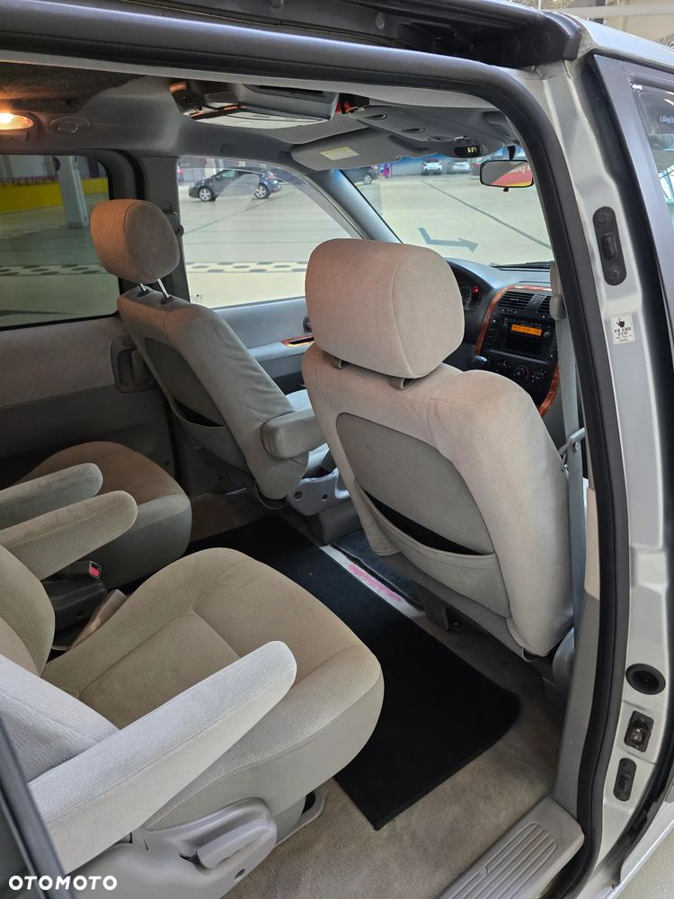Kia Carnival 2.9 CRDi / Voyage - 9
