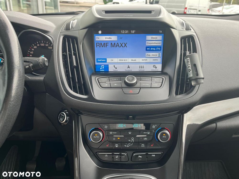 Ford Kuga 2.0 TDCi 2x4 Titanium - 10