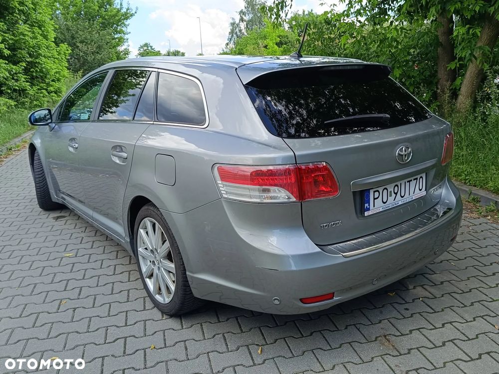 Toyota Avensis 2.0 Prestige NAVI - 13