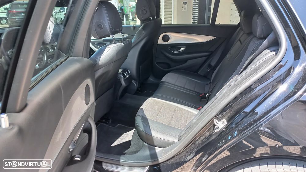 Mercedes-Benz E 300 de AMG Line - 6