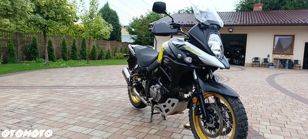 Suzuki V-STROM - 8