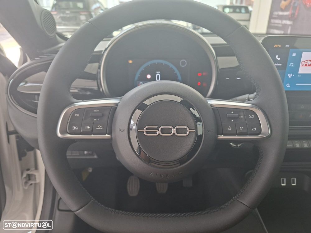 Fiat 600 1.2 Street - 16