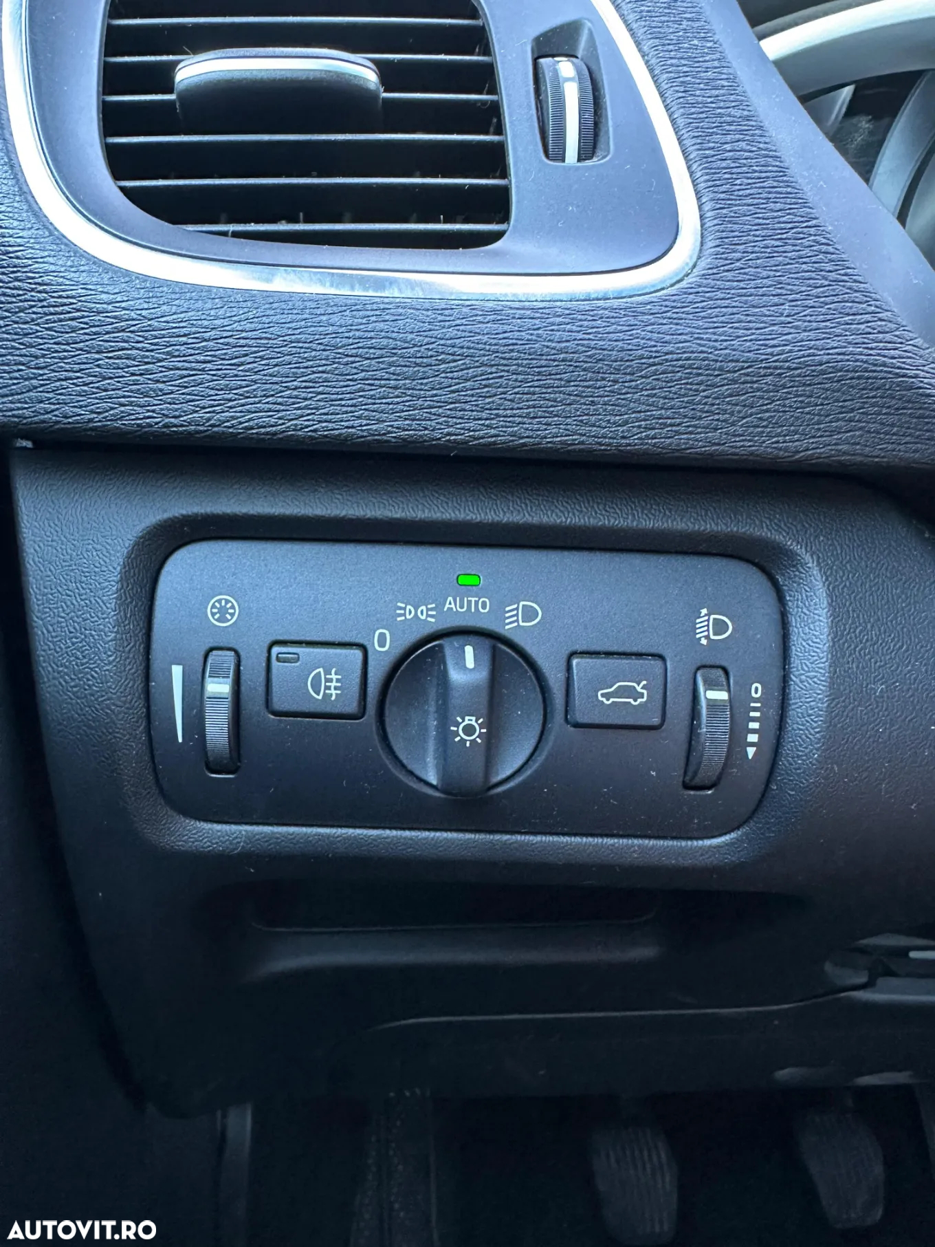 Volvo V40 D2 ECO Momentum - 12