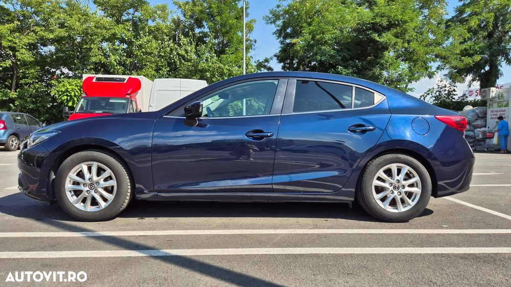 Mazda 3 - 5