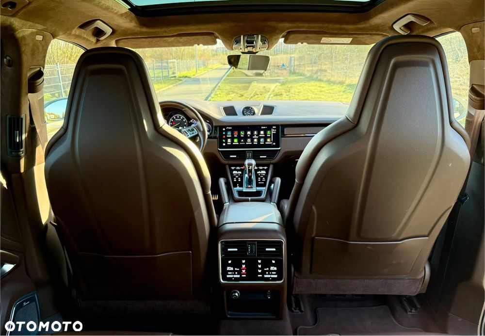 Porsche Cayenne S E-Hybrid PHEV - 8