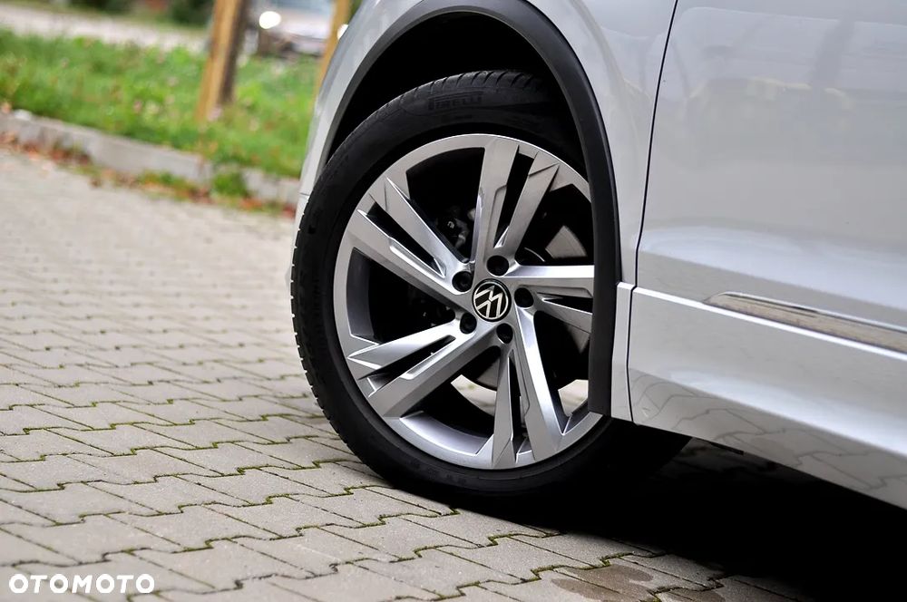Volkswagen Tiguan 2.0 TDI SCR DSG R-Line - 19