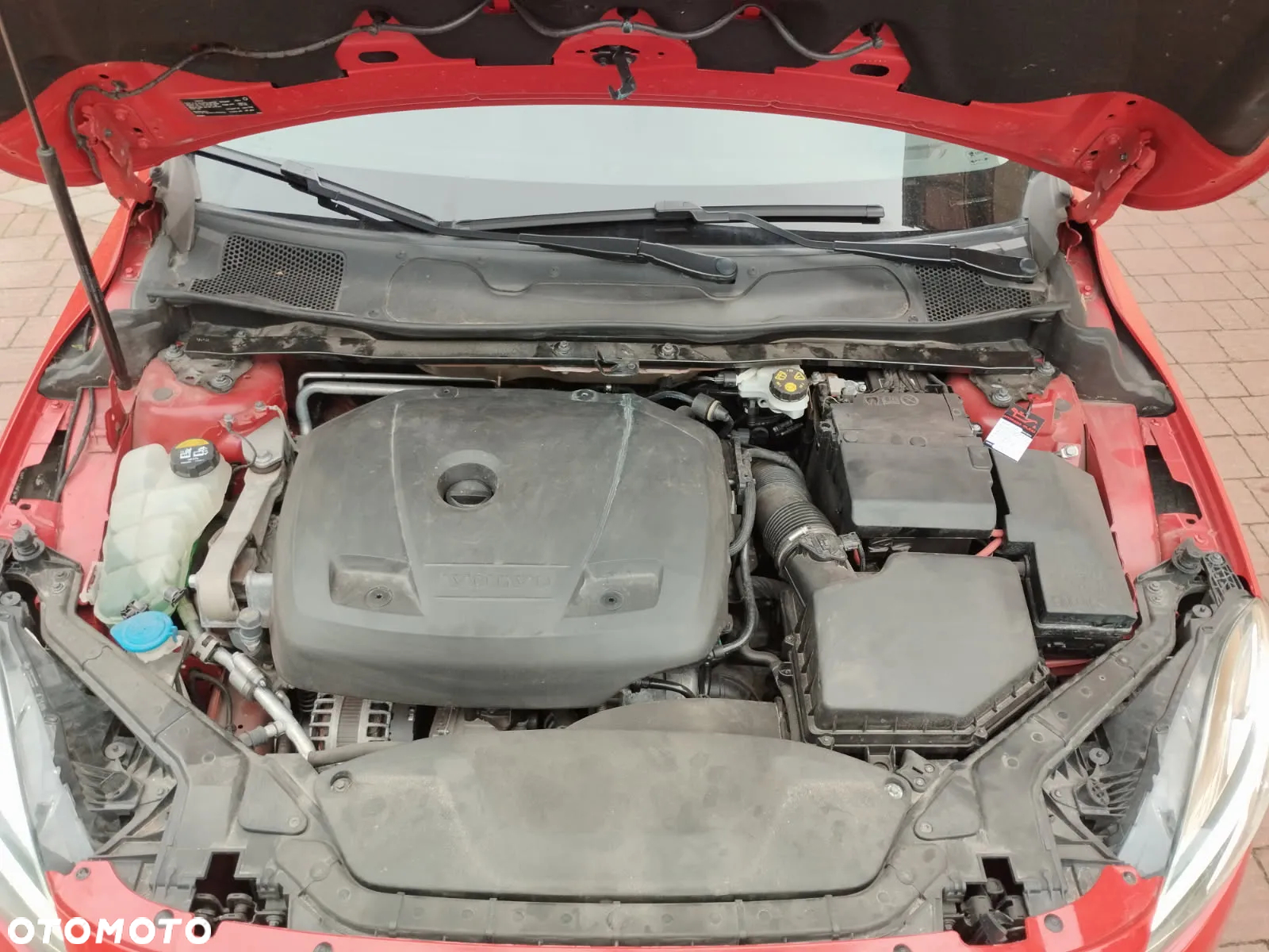 Volvo V40 T3 Drive-E Momentum - 9