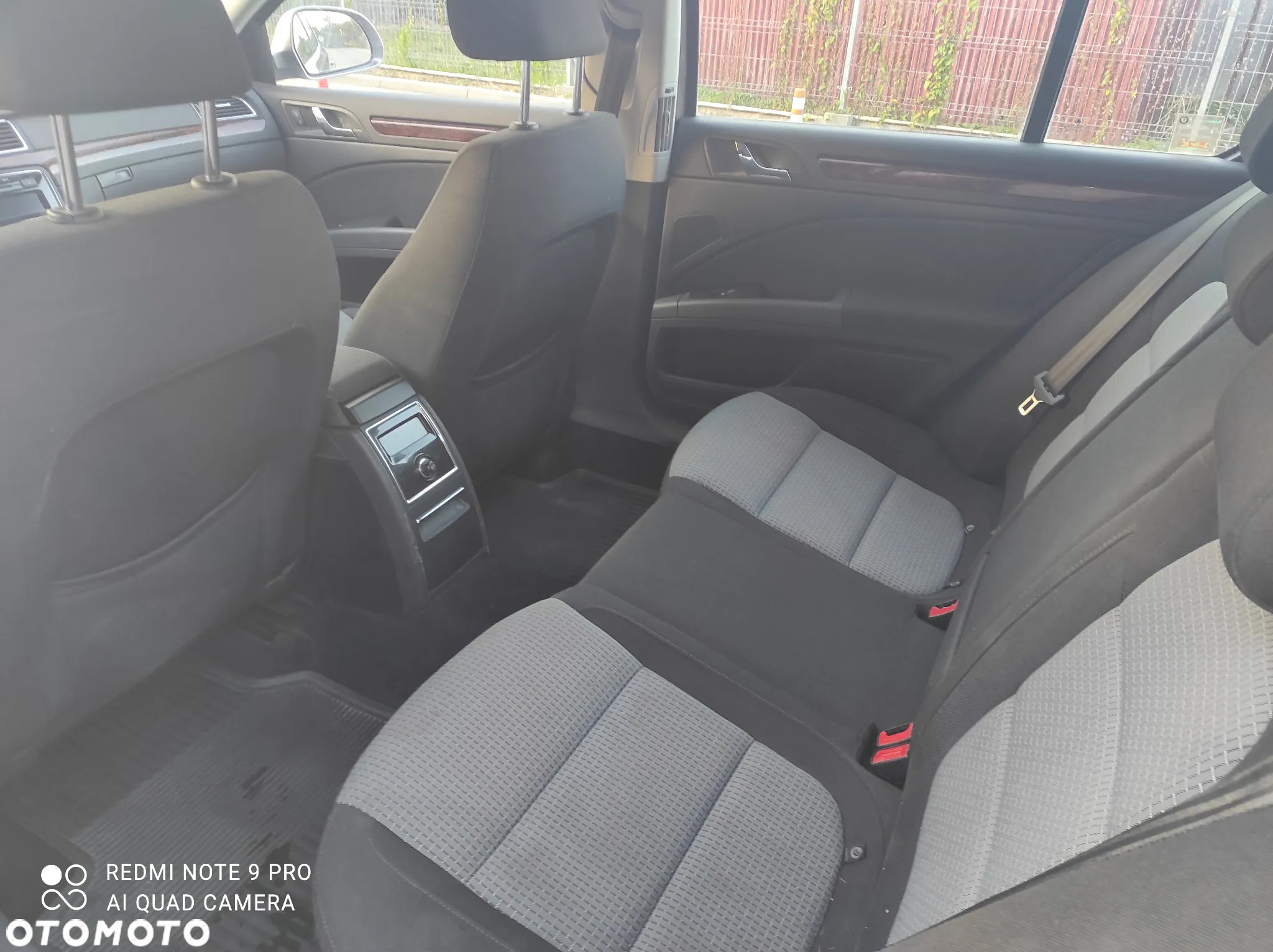 Skoda Superb 2.0 TDI Ambition - 4