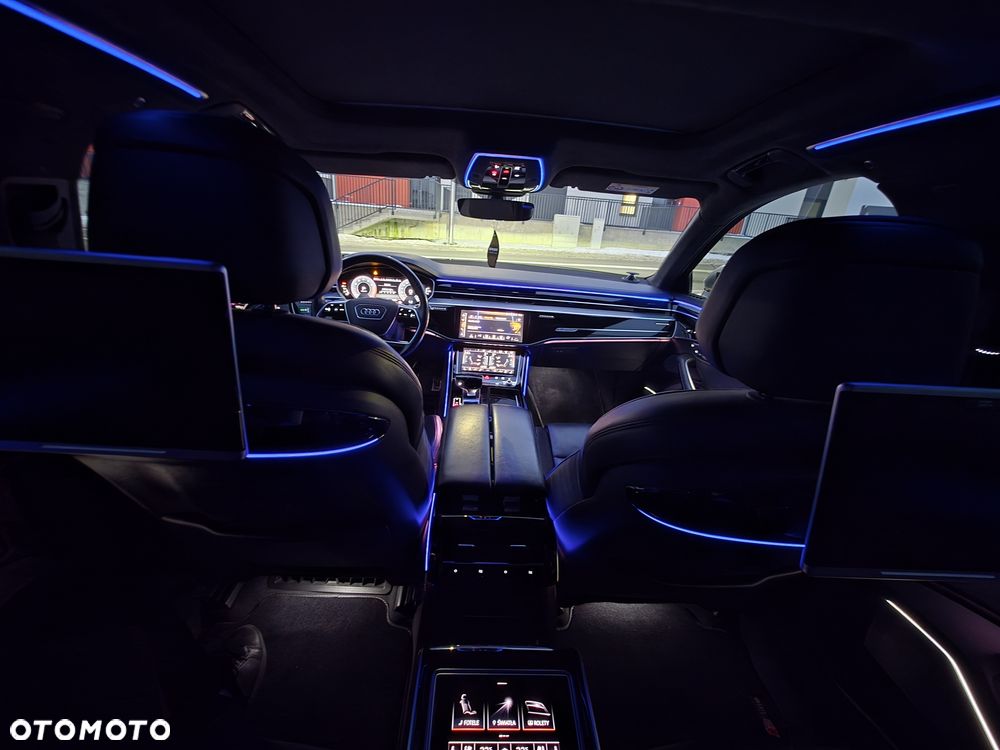 Audi A8 - 1