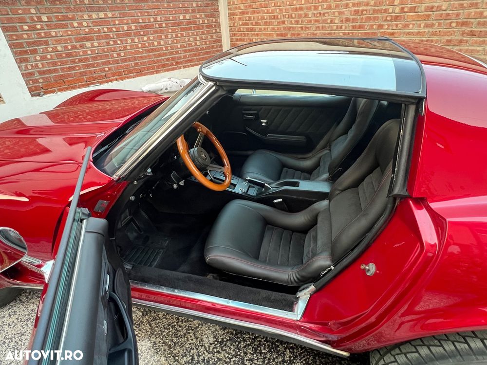 Chevrolet Corvette - 10