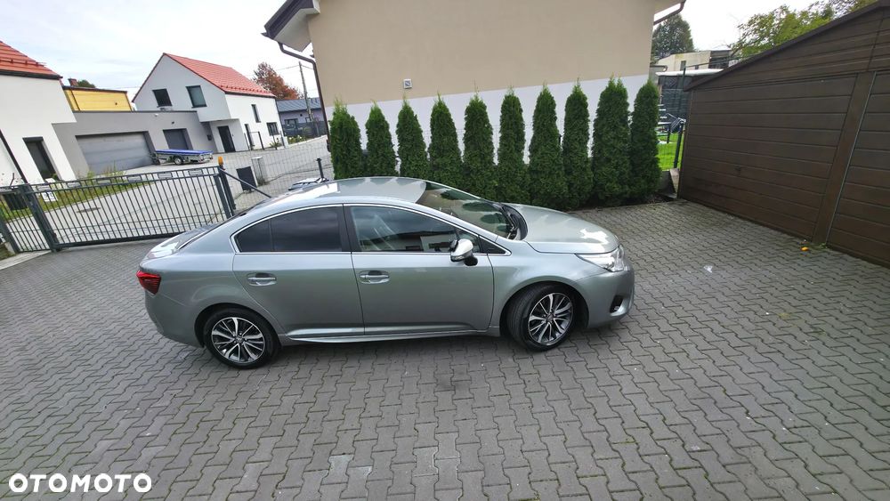 Toyota Avensis 2.0 Premium MS - 4