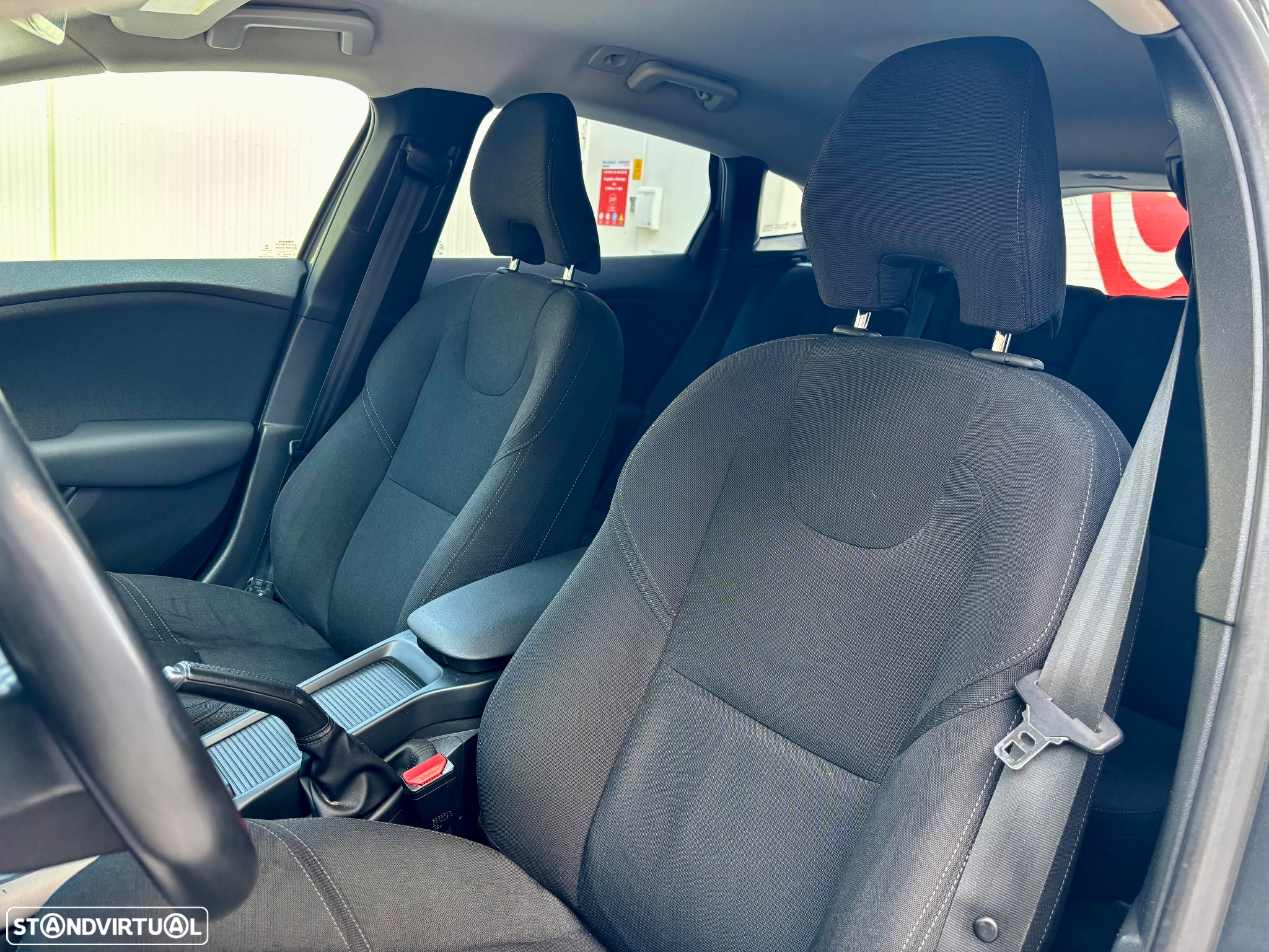 Volvo V40 1.6 D2 Kinetic Eco - 5