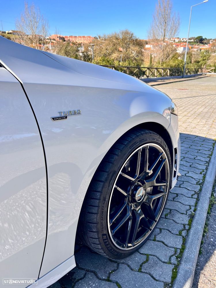 Mercedes-Benz A 35 AMG 4Matic Speedshift DCT 7G - 7