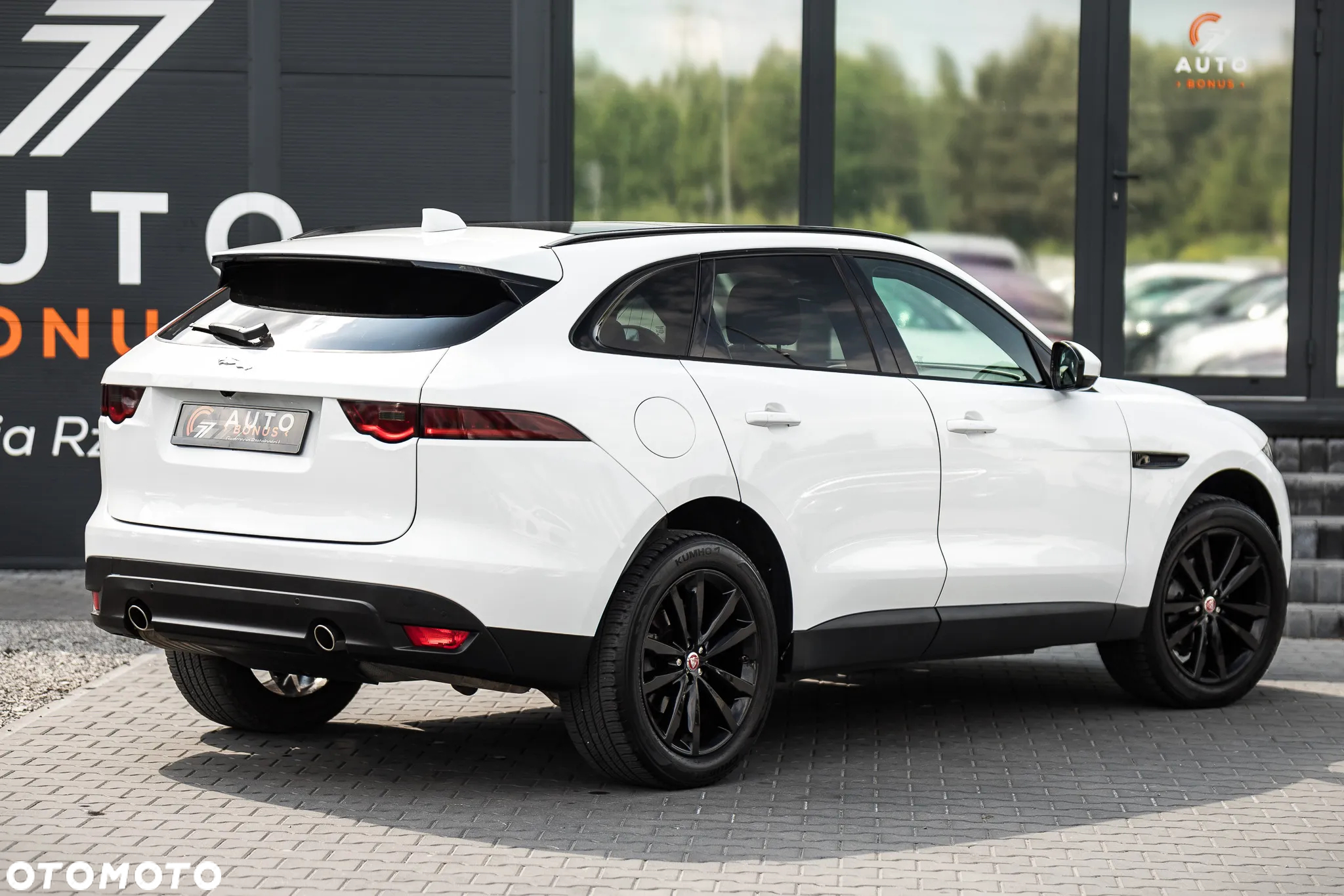 Jaguar F-Pace 2.0 i4D AWD Prestige - 11