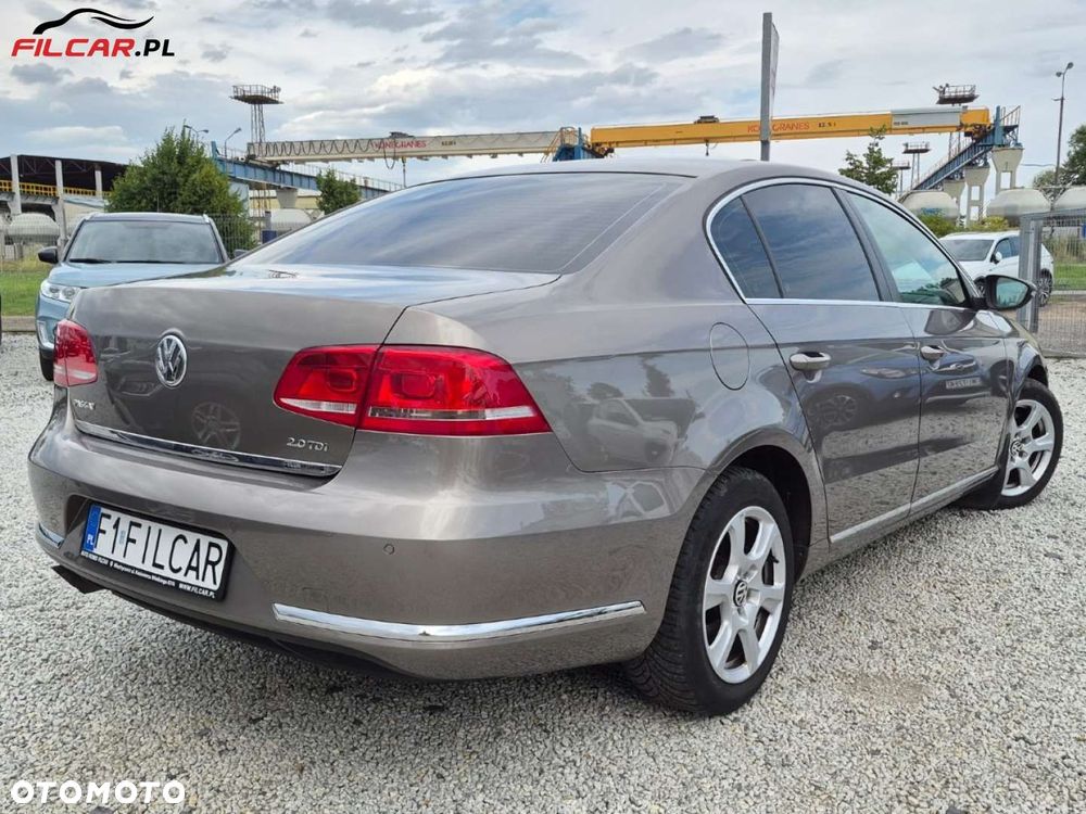 Volkswagen Passat - 3