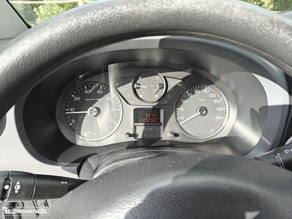 Peugeot Partner - 8