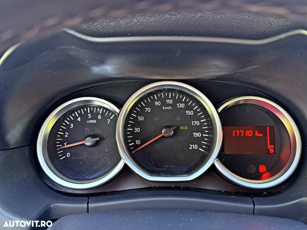 Dacia Duster 1.6 4x4 Ambiance - 12