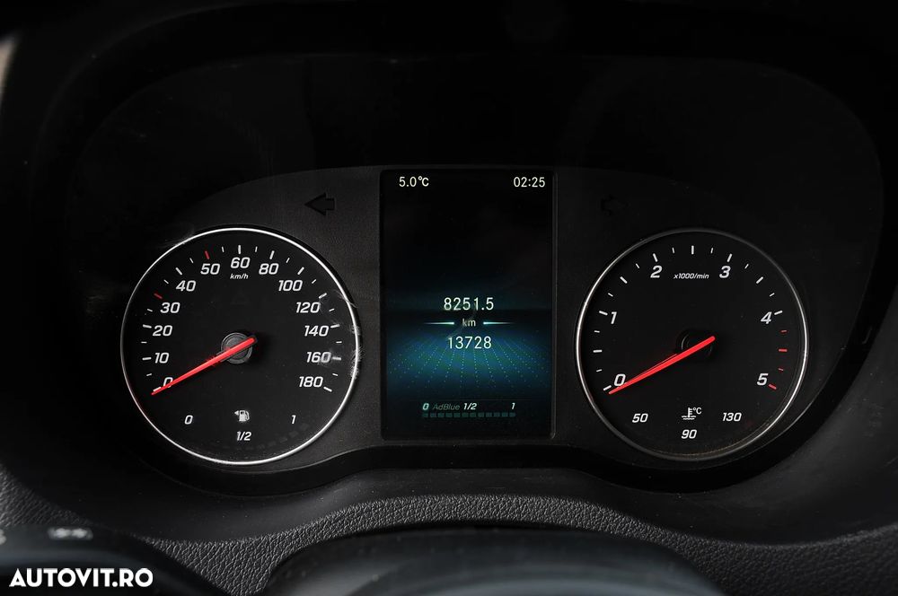 Mercedes-Benz Sprinter 317 CDI 170CP L3H2 RWD 6MT - 12