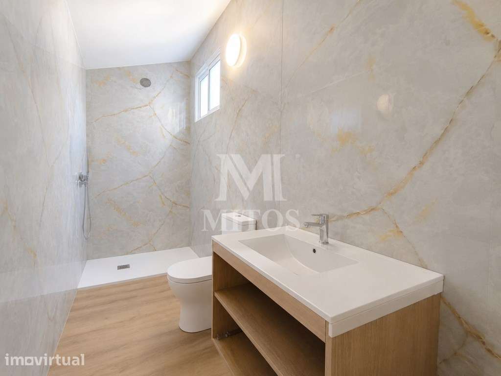 Apartamento T1 situado na Rua da Bandeira (Centro Histórico) - Grande imagem: 3/8