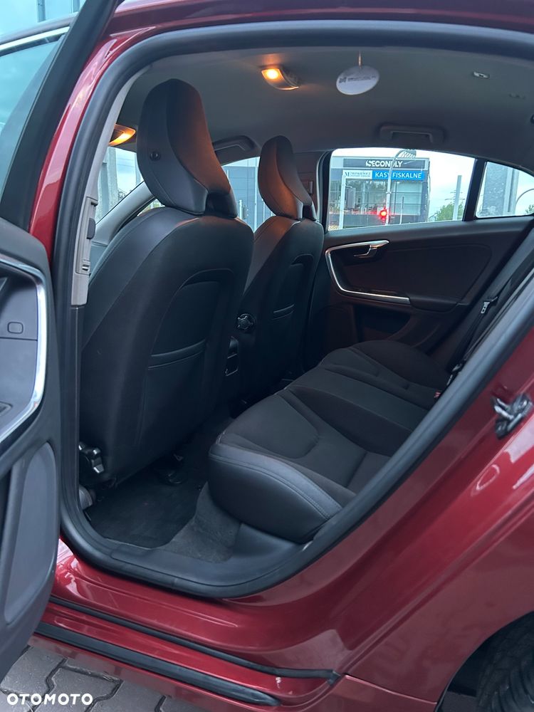 Volvo S60 D3 Summum - 13