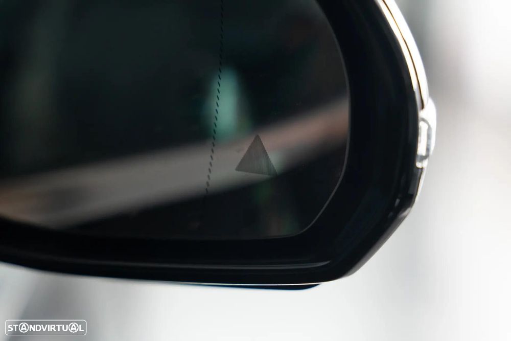 Mercedes-Benz E 300 e - 9