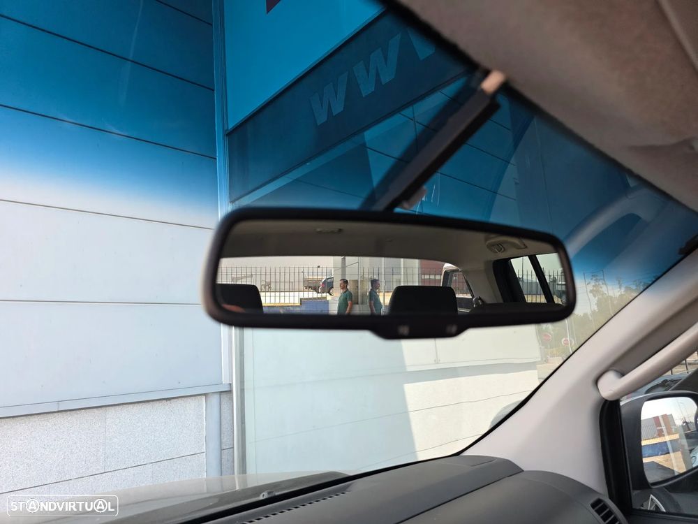 Nissan Navara 2.5 dCi CD LE 4WD - 21