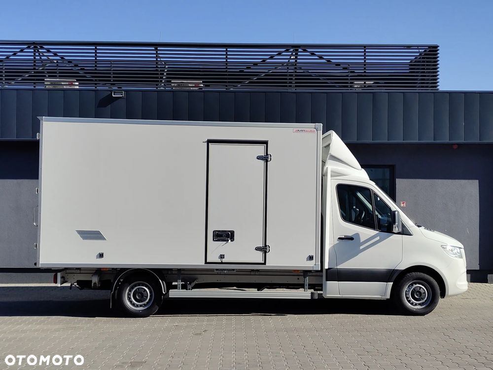 Mercedes-Benz Sprinter - 6