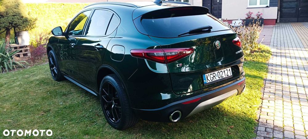 Alfa Romeo Stelvio - 2