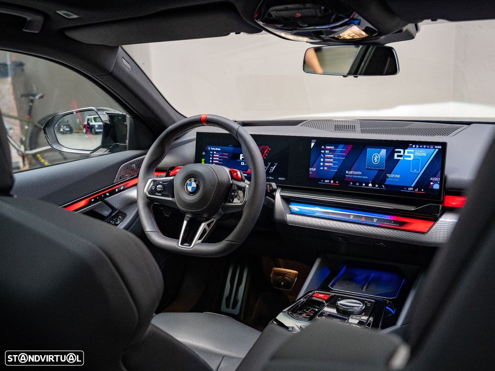 BMW M5 Standard - 26