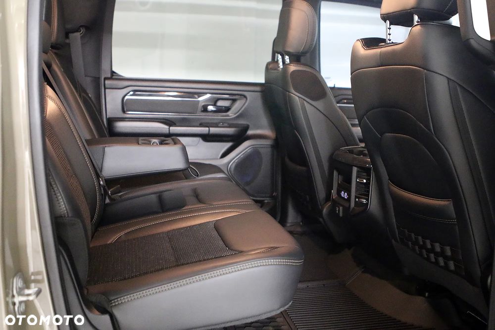 RAM 1500 5.7 Crew Cab Limited - 30