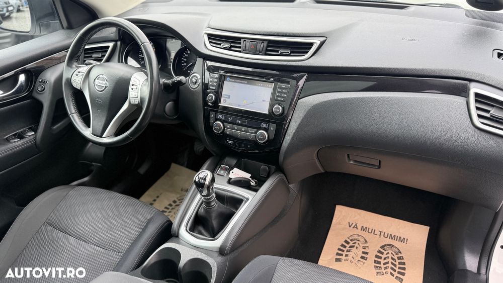 Nissan Qashqai 1.6 DIG-T N-Connecta - 8