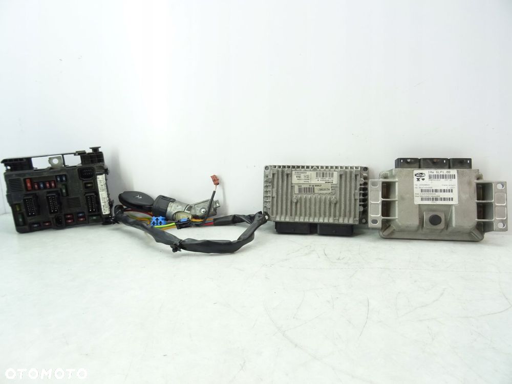 Zestaw odpalający startowy Citroen C5 I 2001-2008  2,0 BENZYNA ORYGINAŁ 9649117480 9647494880 - 1