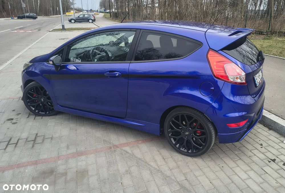 Ford Fiesta 1.6 EcoBoost ST - 5