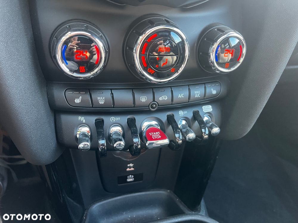 MINI John Cooper Works - 13