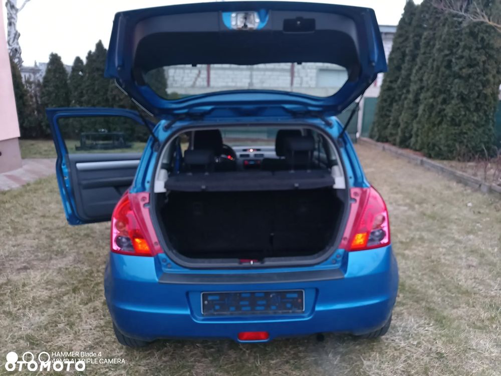 Suzuki Swift 1.3 GLX / Comfort - 24