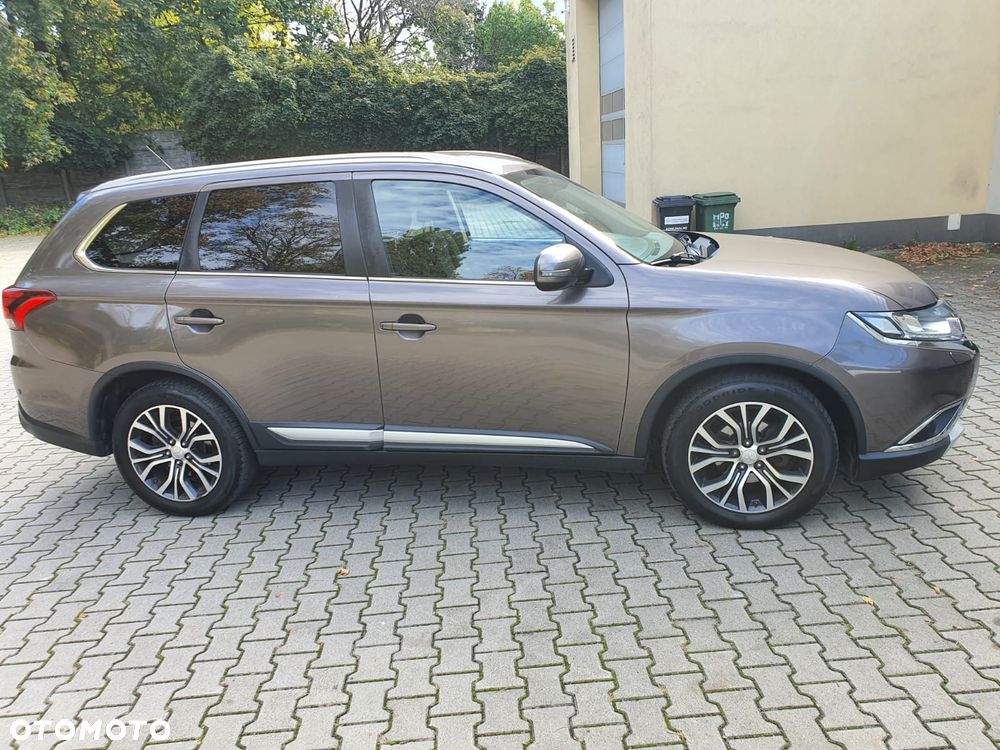 Mitsubishi Outlander 2016 photo 3