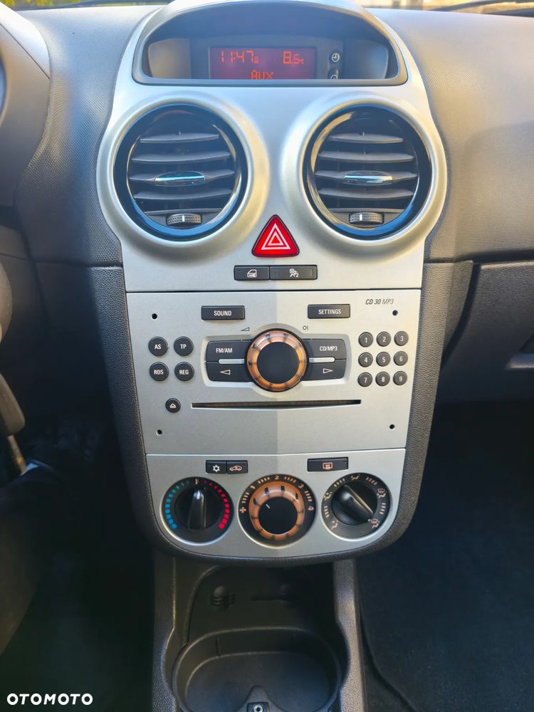 Opel Corsa 1.0 12V Innovation 110 Jahre - 13