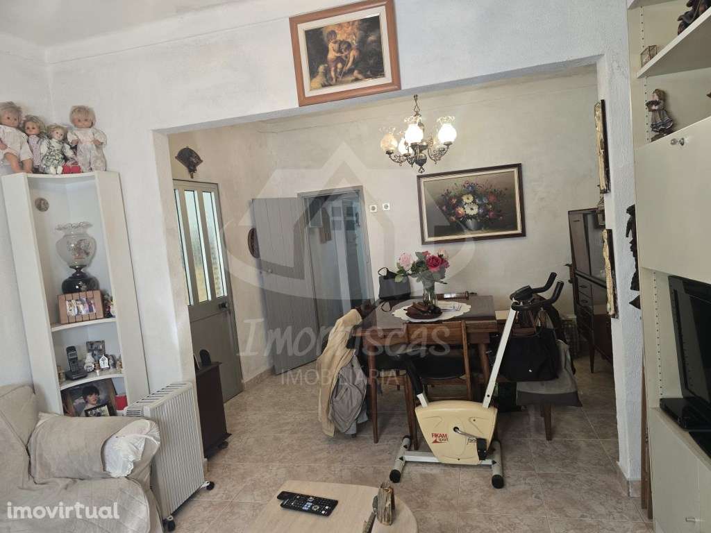 Conjunto de 3 moradias em Via Rara, Santa Iria de Azóia - Grande imagem: 4/44