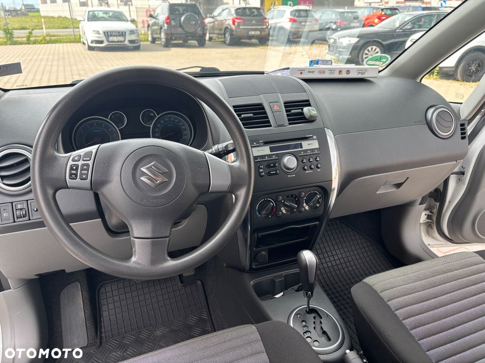 Suzuki SX4 1.6 VVT Automatic 4x2 Style - 11