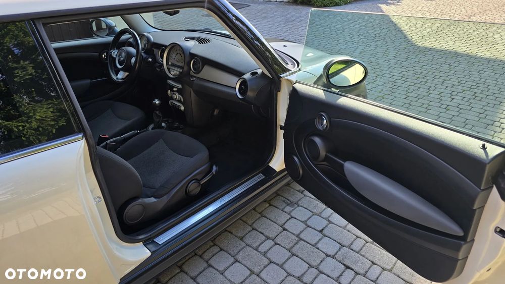MINI ONE Standard - 15