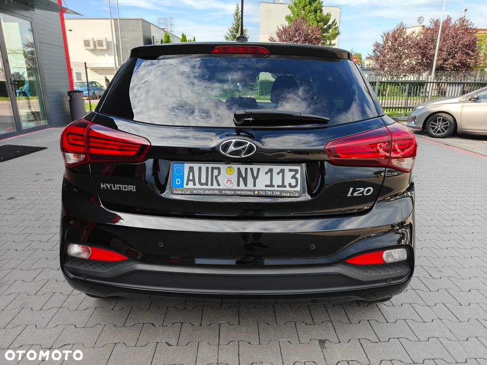 Hyundai i20 blue 1.2 Pure - 5