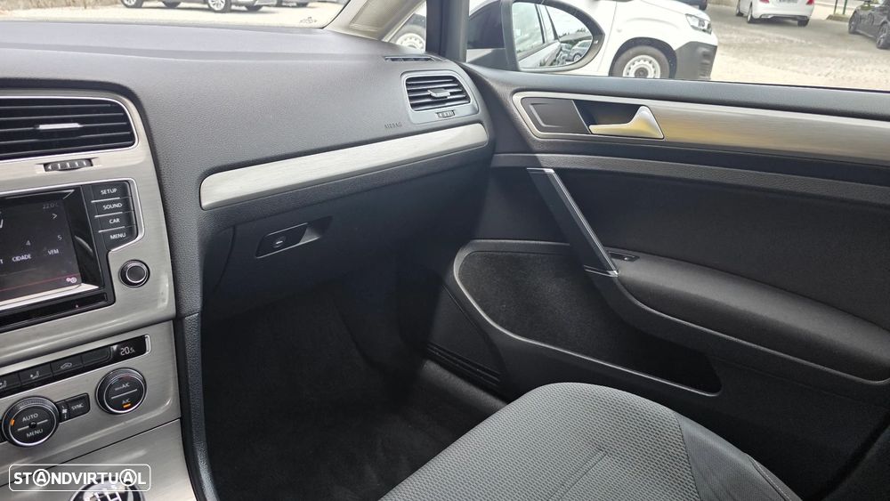 VW Golf 1.6 TDi BlueMotion Confortline - 18