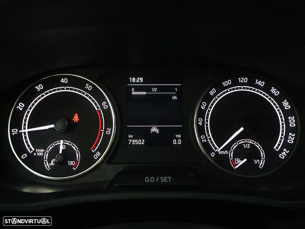 Skoda Fabia 1.0 MPI Ambition - 17