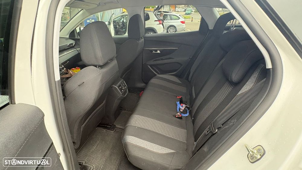 Peugeot 3008 PureTech 130 Stop & Start GPF Active - 7