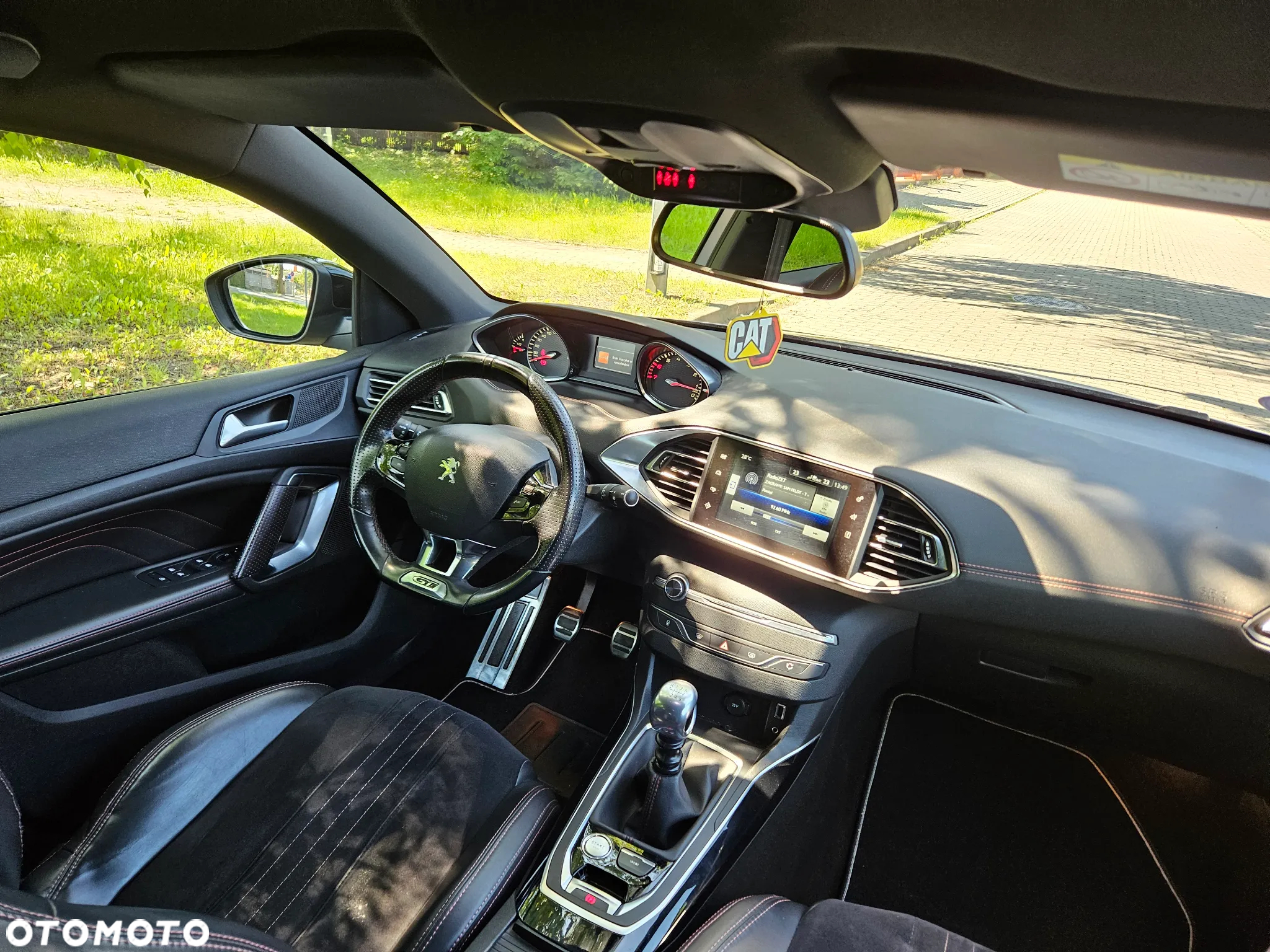 Peugeot 308 1.6 e-THP GT S&S - 33
